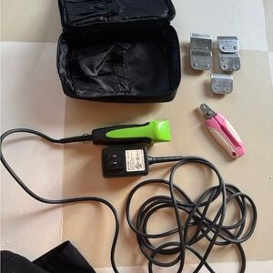Andis Green and Black Pet Grooming Trimmer Kit